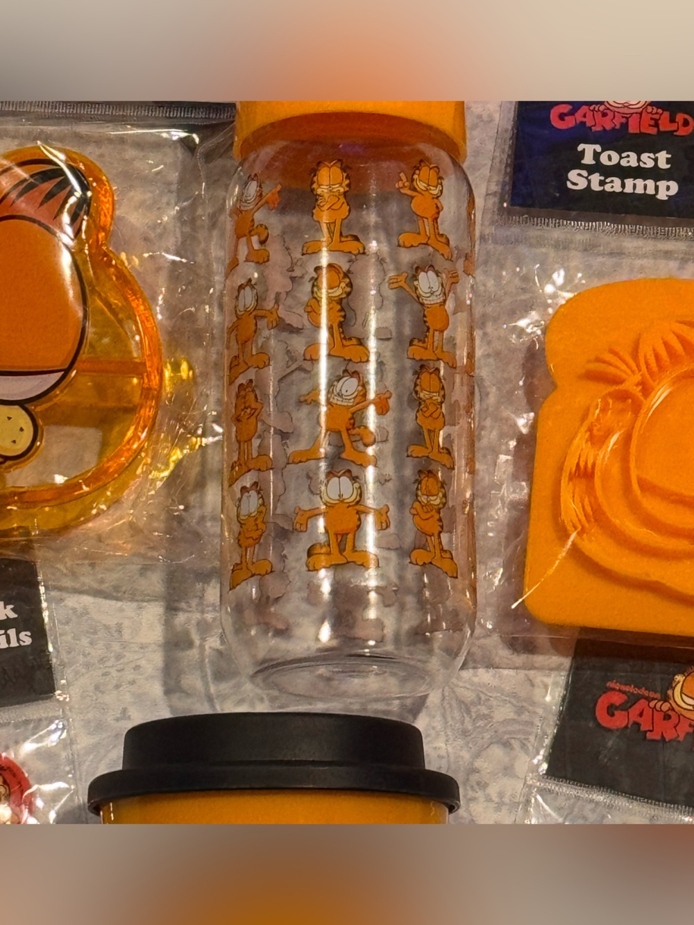 Garfield Kids Fun Tableware Set - Picture 4 of 9